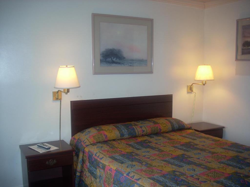 Economy Inn Seaside Buitenkant foto